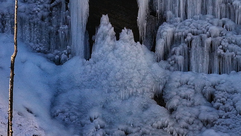 Winter Blue Ice in Jiuzhaigou
